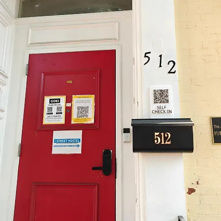 I Street Capsule Hostel-2